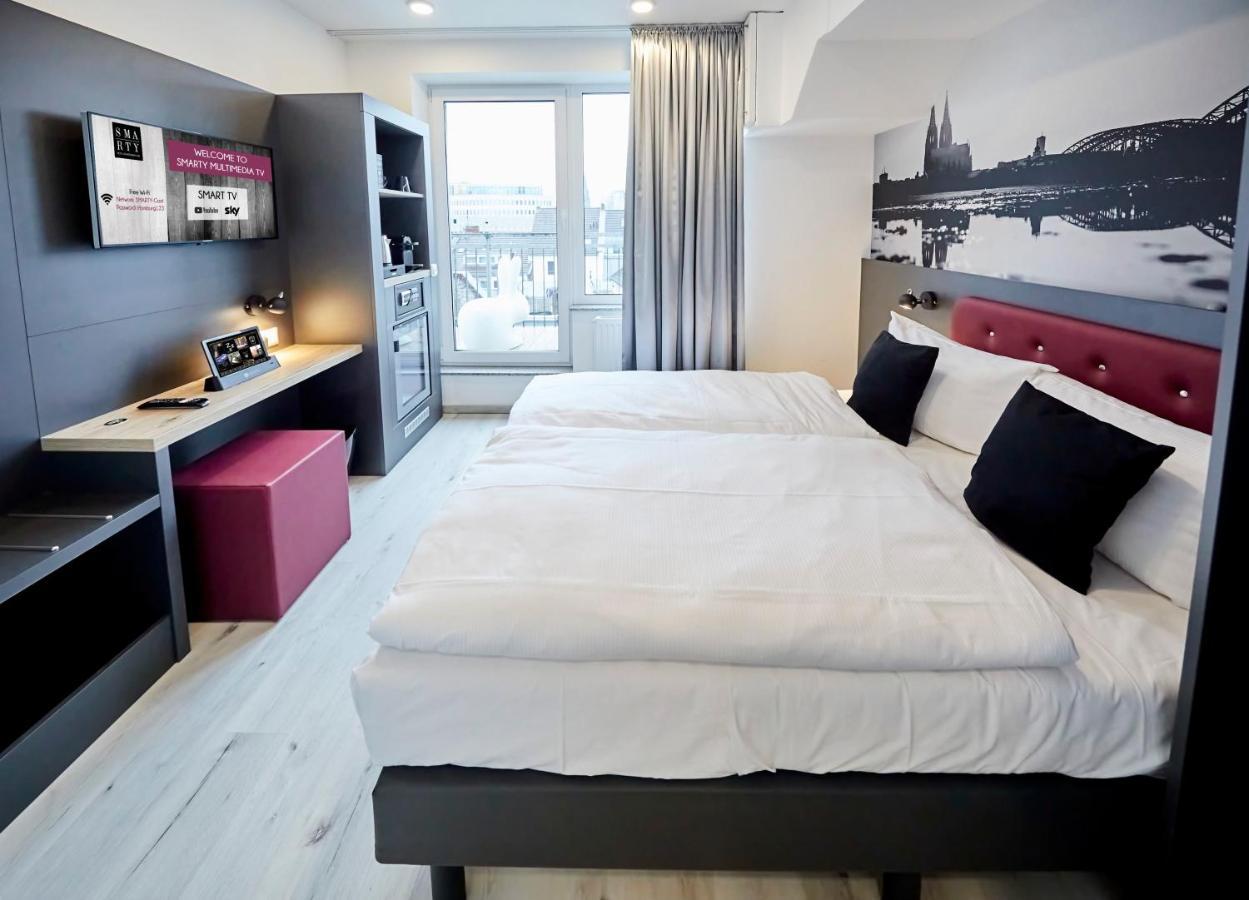 Smarty Cologne Dom Hotel - Boardinghouse - Kontaktloser Self Check-In Exterior photo