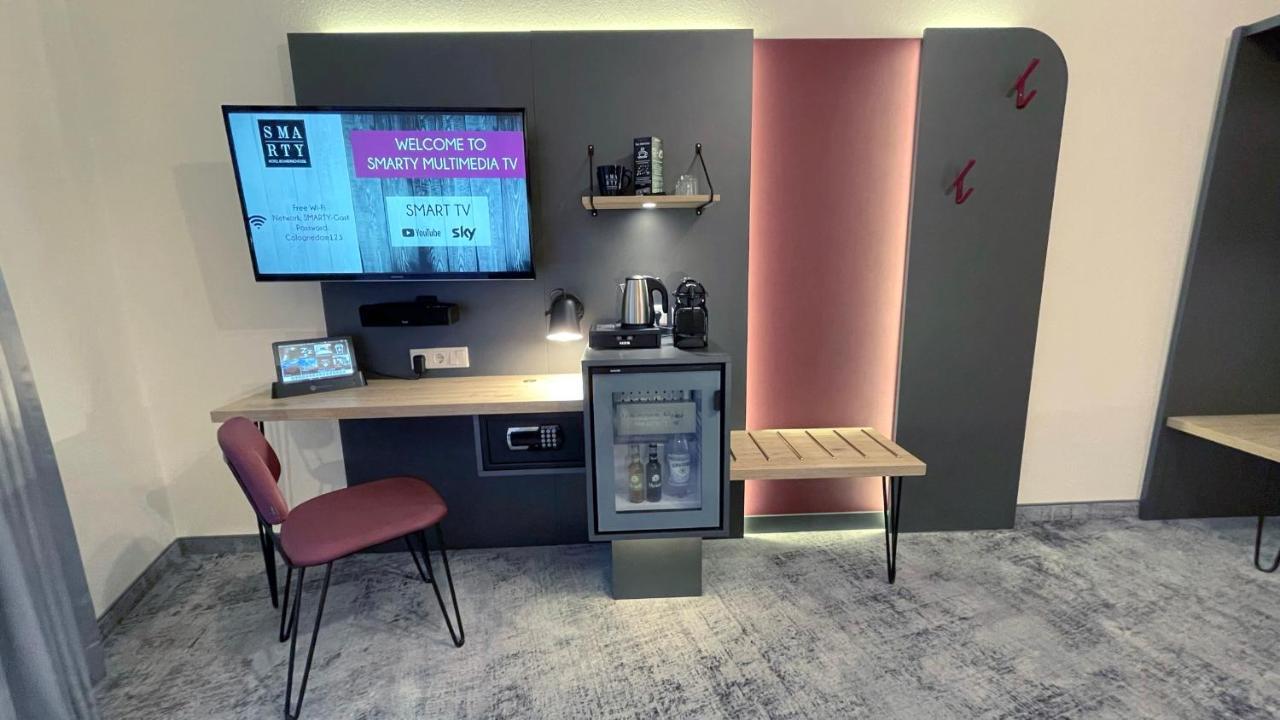 Smarty Cologne Dom Hotel - Boardinghouse - Kontaktloser Self Check-In Exterior photo