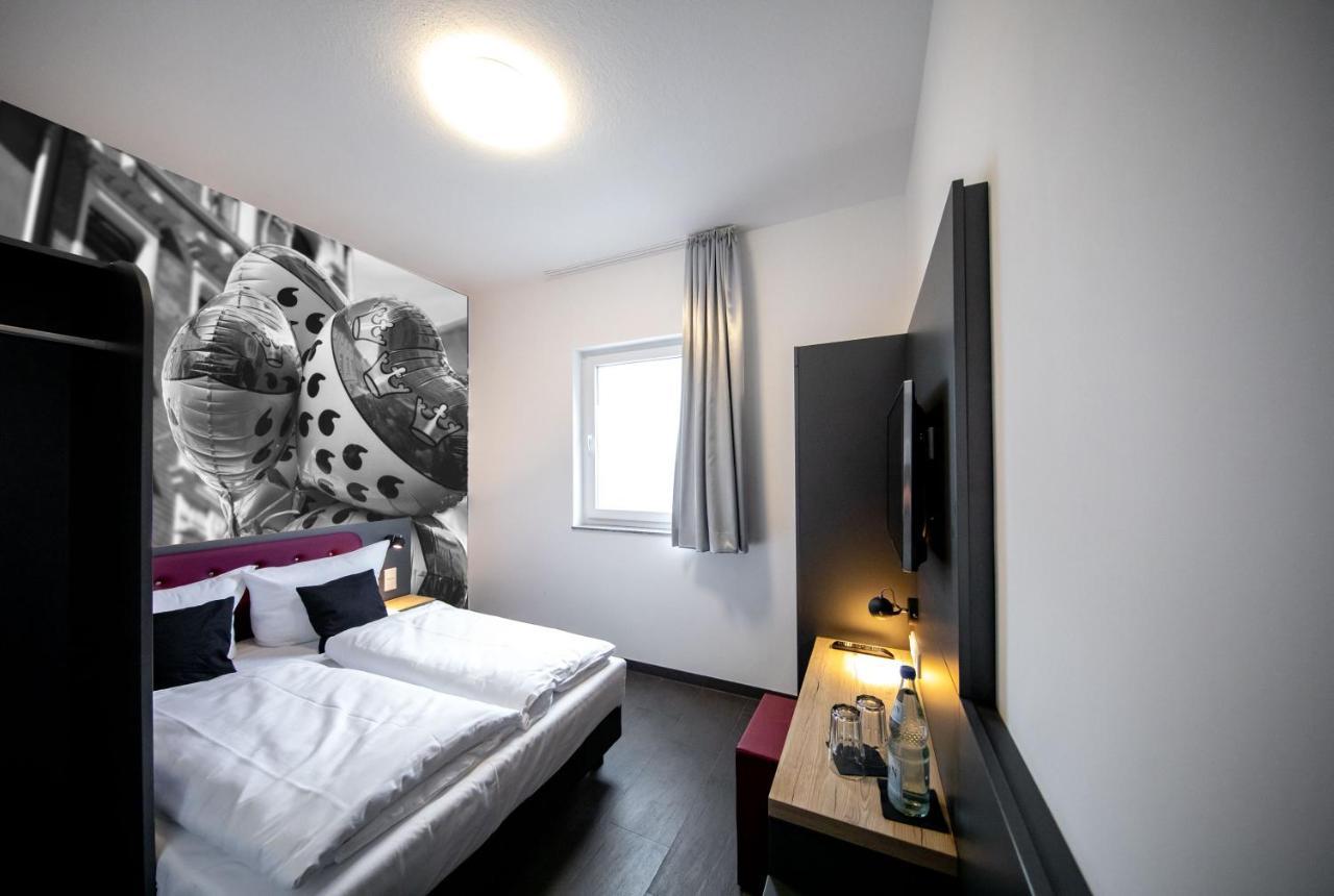 Smarty Cologne Dom Hotel - Boardinghouse - Kontaktloser Self Check-In Exterior photo