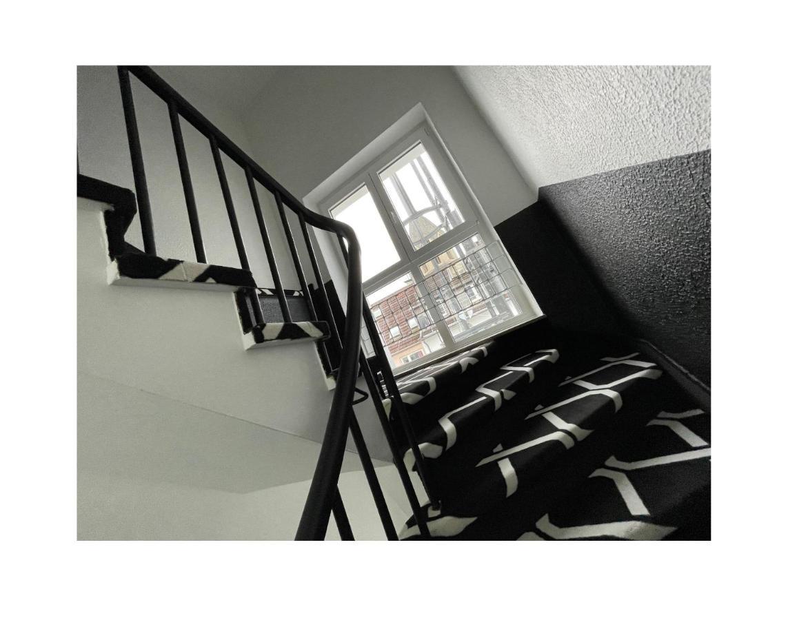 Smarty Cologne Dom Hotel - Boardinghouse - Kontaktloser Self Check-In Exterior photo