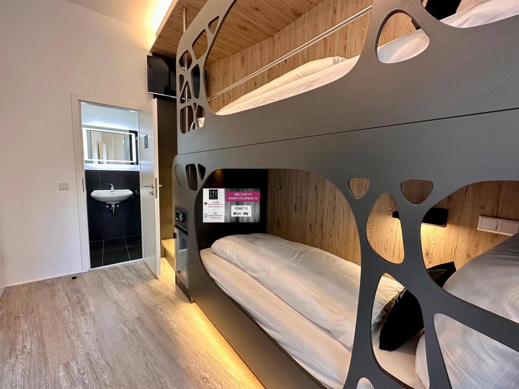 Smarty Cologne Dom Hotel - Boardinghouse - Kontaktloser Self Check-In Exterior photo