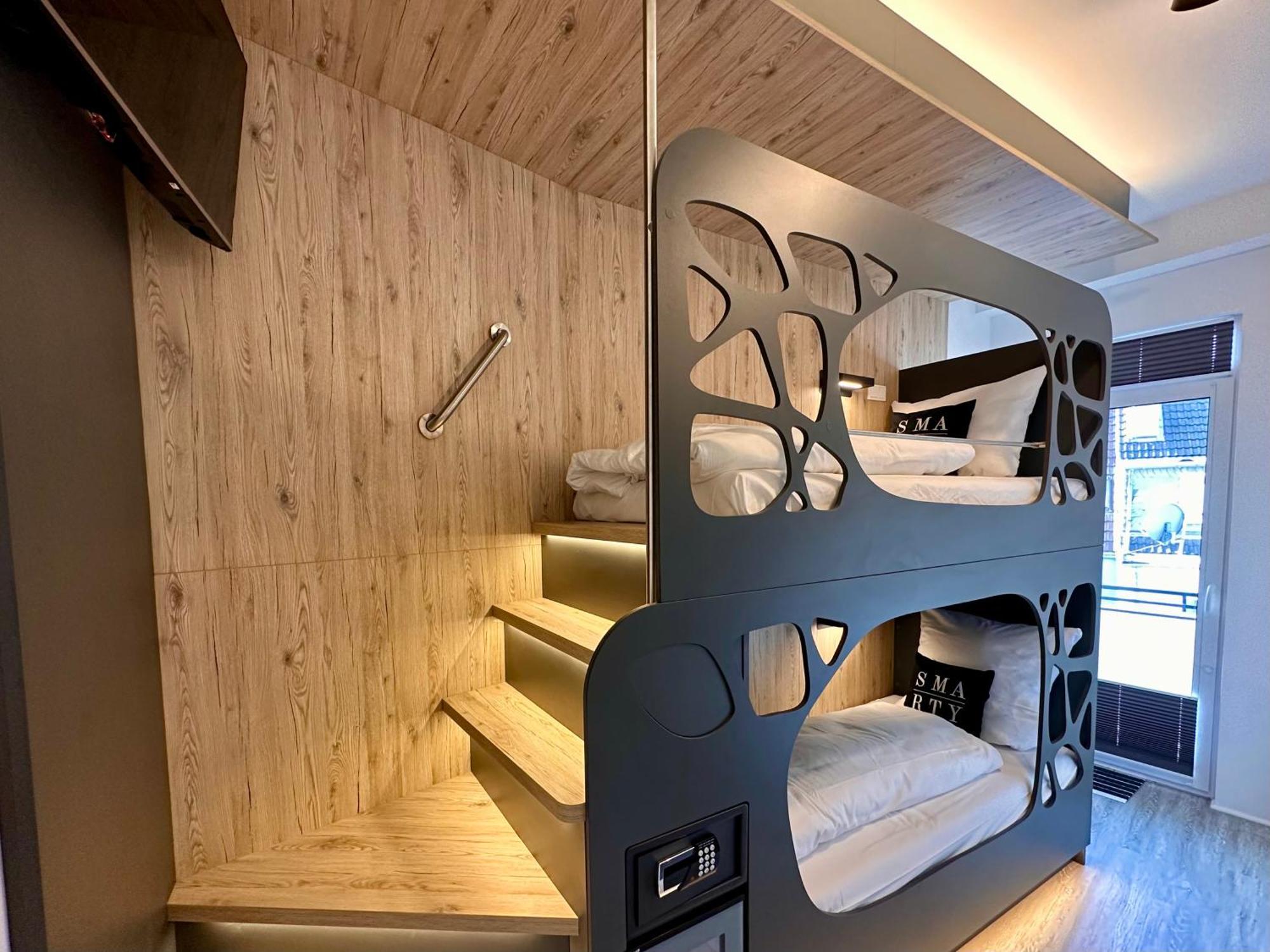 Smarty Cologne Dom Hotel - Boardinghouse - Kontaktloser Self Check-In Exterior photo