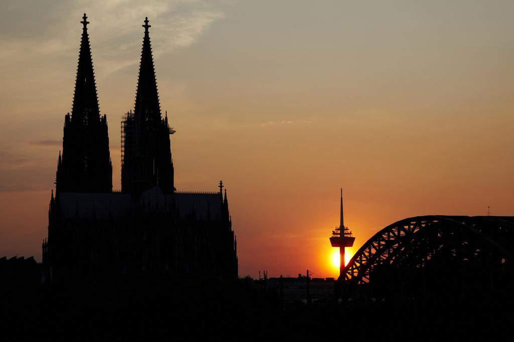 Smarty Cologne Dom Hotel - Boardinghouse - Kontaktloser Self Check-In Exterior photo